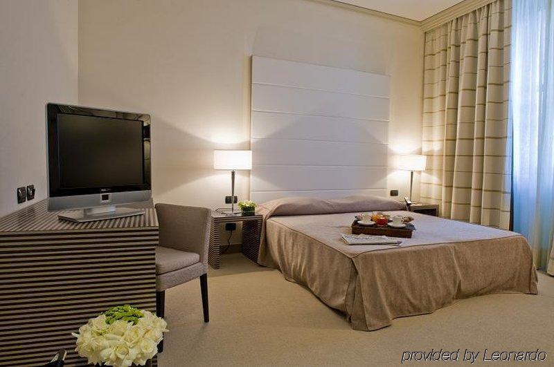 H2C Hotel Napoli 객실 사진
